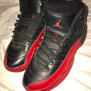Jordan 12 flugame